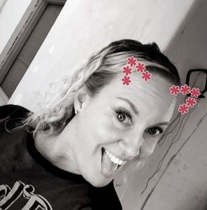 Meet your Posher, Chrissy